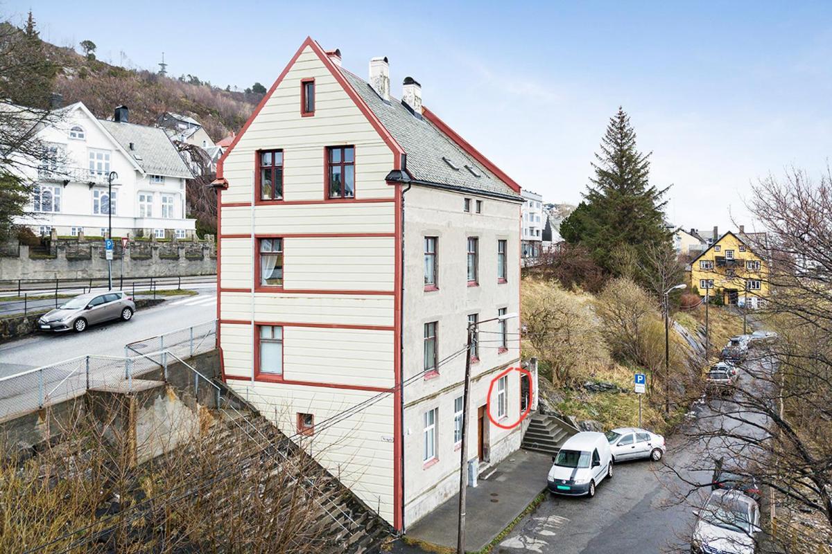 Small, Central And Quiet Studio Apartment In Ålesund المظهر الخارجي الصورة